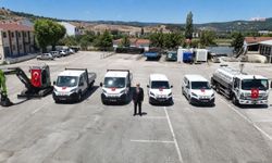 Bozüyük Belediyesi'nin araç ve makine parkı, yeni araçlarla güçleniyor