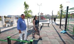 Çeşme Belediye Başkanı Lâl Denizli, park ve bahçelerdeki çalışmaları yerinde inceledi