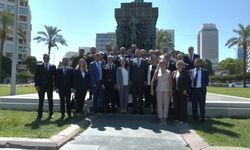 CHP İzmir İl Başkanı Gümrükçü: 'CHP'ye sadakat gösteren herkes yol arkadaşımızdır'