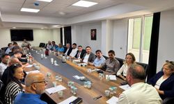 CHP İzmir İl Yönetimi görev dağılımını yaptı