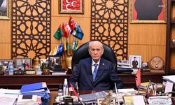 Devlet Bahçeli: 'CHP'den ayrılacak milletvekili oranında hazine yardımı yeni partiye aktarılmalı'