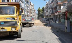 Efeler Belediyesi, ilçe genelinde yol yatırımlarını sürdürüyor