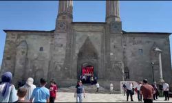 Erzurum Çifte Minareli Medrese'de 15 Temmuz sergisi