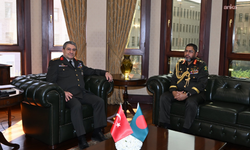 Genelkurmay Başkanı Orgeneral Bayraktaroğlu, Bangladeş Kara Kuvvetleri Komutanı'nı kabul etti