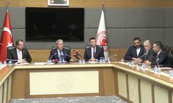 Hulusi Akar: Şehit aileleri ve gazilere yönelik kapsamlı kanun teklifi kısa sürede TBMM'ye sunulacak
