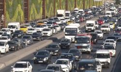 Motosikletlilere yeni dönem! Trafikte kurallar değişiyor