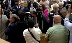 İYİ Parti Grup Toplantısı... Dervişoğlu'ndan Kurtulmuş'a: 'Ağzına kadar gaflet dolu bu düzenleme fikrini, Türk milletinin mi, İmralı'nın mı onayına sunacaksınız?'