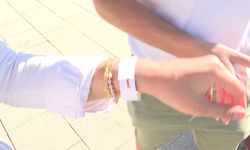 İzmir'de Büyükşehir'den gençlere sörf deneyimi