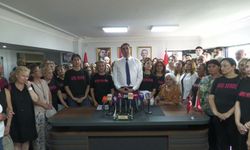 İzmir'de CHP İl Kadın Kolları Başkanı Kurun'un görevden alınmasına tepki