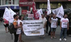 İzmir'de 'öğretmenlere gözaltı' tepkisi: Bu mücadele, meslek onurunun korunması mücadelesidir
