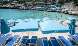 Mersin Büyükşehir Belediyesi, 4 mavi bayraklı plajı ile ziyaretçilerini ağırlamaya devam ediyor