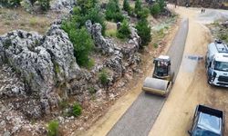 Mersin Büyükşehir Belediyesi, yarım asırlık yol sorununu 20 günde çözdü