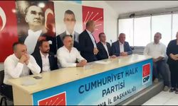 Özgür Karabat: 'Milleti, partinin seçime girememe riskine karşı alternatifsiz bırakamayız'