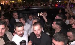 Özgür Özel, Adana'da yurttaşlarla birlikte yürüdü: Bu zor günleri Cumhuriyet Halk Partililer olarak aşacağız