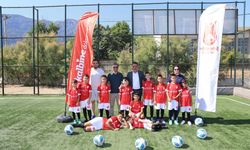 Şehzadeler Belediyesi'nin yaz futbol kursları başladı