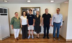 Selçuk'un gururu Emirhan Kaptan'a TEMA Vakfı bağışıyla tebrik