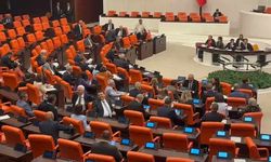 TBMM Genel Kurulu, 7 siyasi parti grubuyla toplandı