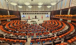 TBMM Genel Kurulu... En düşük emekli aylığını 23 Bin 552 liraya yükselten madde kabul edildi