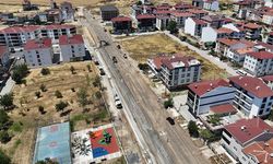 Tekirdağ Büyükşehir Belediye Başkanı Yüceer, Çorlu'da devam eden yol çalışmalarını inceledi