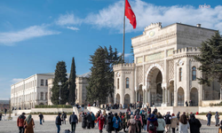 TÜİK: 2025'te lisans mezunlarında kayıtlı istihdam geriledi, en yüksek kazanç pilotaj bölümünde