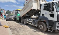 Adıyaman Belediyesi'nden üniversite bölgesinde yoğun asfalt mesaisi