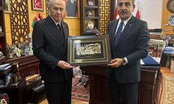 Bahçeli, Türkiye Kamu-Sen Genel Başkanı Kahveci'yi kabul etti