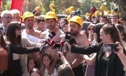 Doruk Madencilik işçisi Kaynak: Sayın Cumhurbaşkanı sesimizi duyun. Yoksa Cumhurbaşkanlığı'na yürüyeceğiz