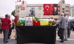 Eski Diyarbakır Belediye Başkanı Mehdi Zana, son yolculuğuna uğurlandı