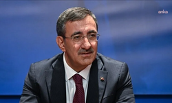 Girne açıklarında yolcu gemisi alabora oldu... Cevdet Yılmaz: Arama kurtarma çalışmalarından hayırlı haberler bekliyoruz