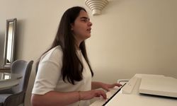 Görme engelli Beyza Zelal, hayalini kurduğu İTÜ Konservatuvarı kazandı