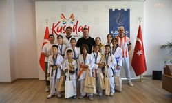 Kuşadalı karatecilerden, Belediye Başkan Vekili Demirtaş'a ziyaret