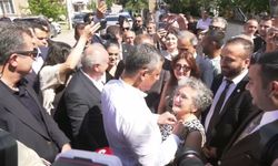 Özgür Özel, Derince'de kadınlarla bir araya geldi: 'Ev hanımları emekli olacak'