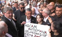 Özgür Özel, Kocaeli'nde esnafı ziyaret etti: 'Emekli 20 sene önce 8 çeyrek altın alıyordu, şimdi 2'ye düştü'