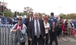 Ümit Özdağ'dan 30 Ağustos Zafer Bayramı'nda Anıtkabir'e ziyaret