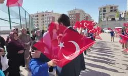 Adıyaman Belediye Başkanı Tutdere, ilk ders zili heyecanına ortak oldu