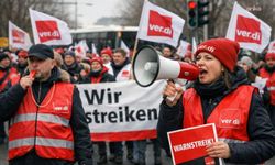Almanya'nın Hamburg Limanı'nda 48 saatlik 'uyarı grevi'