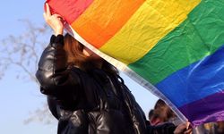Ankara'da LGBTİ+ soruşturmasında gazeteci Tuğba Tekerek ve 7 Kaos GL üyesi tutuklandı