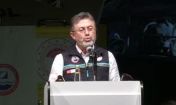 Bakan Yumaklı İzmir'de balıkçılarla 'Vira Bismillah' dedi