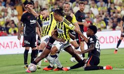 Beşiktaş, Fenerbahçe'yi 2-1 mağlup etti