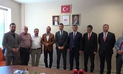 Burdur'da İl Genel Meclisi Başkanı ve 5 meclis üyesi CHP'den istifa ederek YENİ Parti'ye katıldı