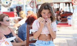 Çeşme'de düzenlenen 'Vira Bismillah! Dalyan Balık Şenliği'nde iki gün boyunca balıkçılık kültürü ve dayanışma buluştu