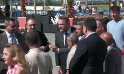 CHP İzmir İl Örgütü'nden Cumhuriyet Meydanı'nda 9 Eylül töreni...Utku Gümrükçü: 'Seçim startını veriyoruz'