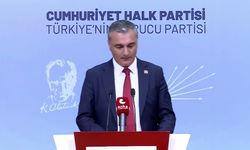 CHP Sözcüsü Sarı'dan Özgür Özel'e: Belirlediğiniz 39 tane belediye başkanının AKP'ye geçmesinden utanmıyor musunuz