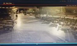 Çiğli Belediyesi'ne ait Akvaryum Cafe'ye silahlı saldırı