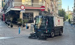 Efeler genelinde temizlik çalışmaları devam ediyor