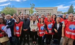 Eğitim İş üyeleri Osmaniye'deki öğretmen cinayetini protesto etti
