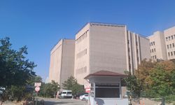 Eski İçişleri Bakanı Şahin, 'Alihan Kuriş çıkar amaçlı suç örgütü' soruşturması kapsamında ifade veriyor
