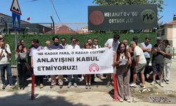 Eskişehir'de velilerden kayıt parası eylemi