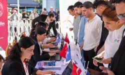 İBB Bölgesel İstihdam Ofisleri'nden iş arayanlarla işverenlere ücretsiz hizmet