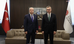 İletişim Başkanı Duran, FAO Genel Direktörlüğüne aday gösterilen Mehdi Eker ile görüştü